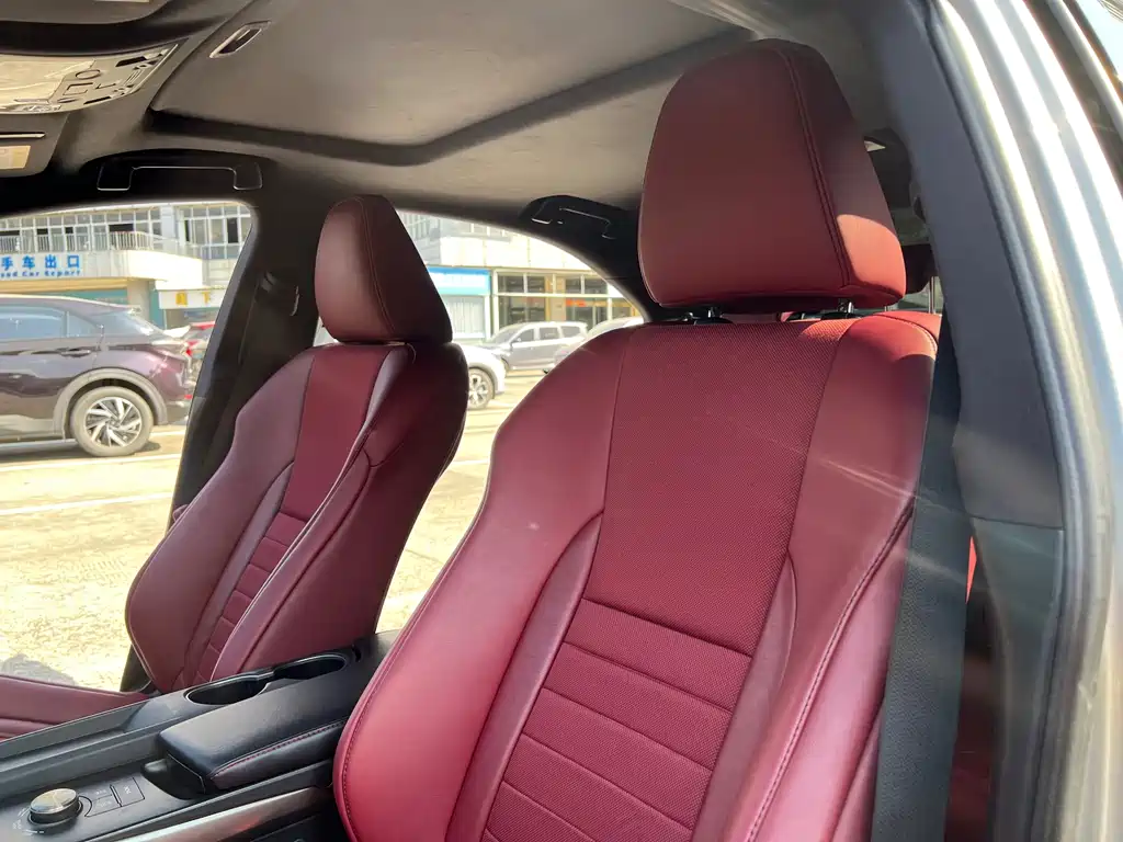 Lexus IS — миниатюра 21