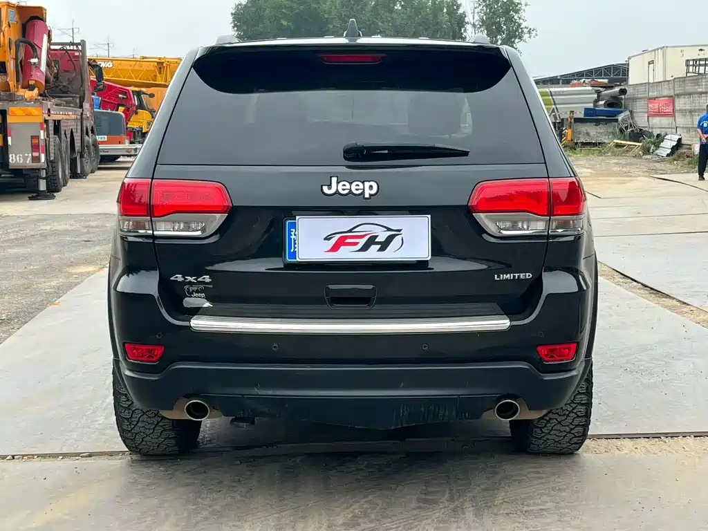 Jeep Grand Cherokee (Import) — миниатюра 8