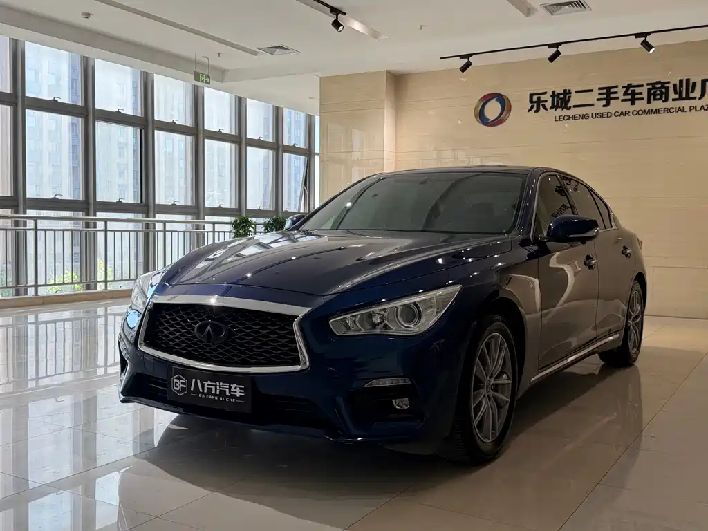 Купить Infiniti Q50L