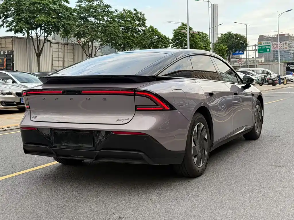 Xpeng P7 + 2025 Max Flagship