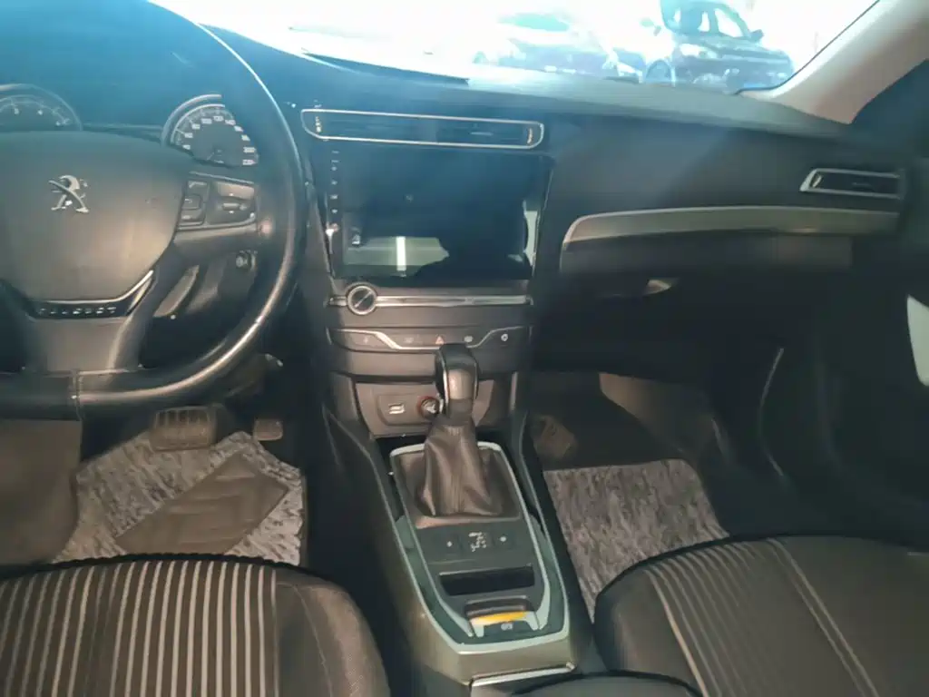 Peugeot 408 — миниатюра 13