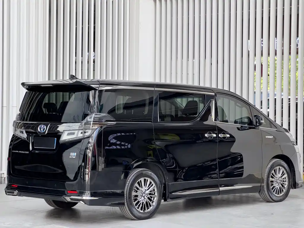 Toyota Vellfire 2021 2.5L HV Luxury