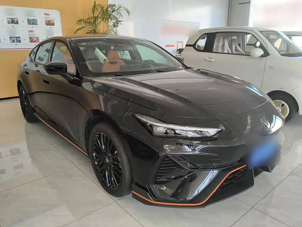Changan UNI-V — миниатюра 4
