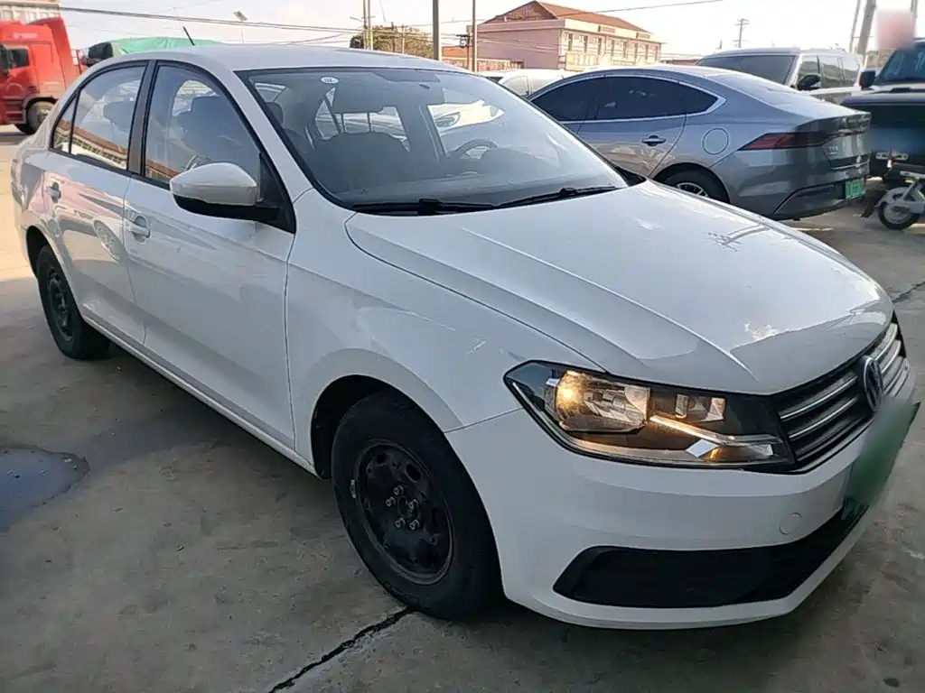 Volkswagen Santana — миниатюра 4