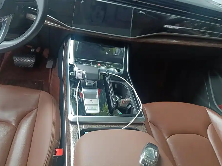 Audi Q7 — миниатюра 16