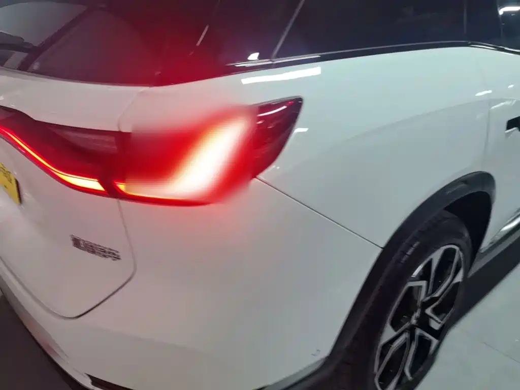 NIO ES8 — миниатюра 8