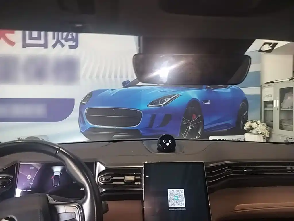 NIO ES6 — миниатюра 18
