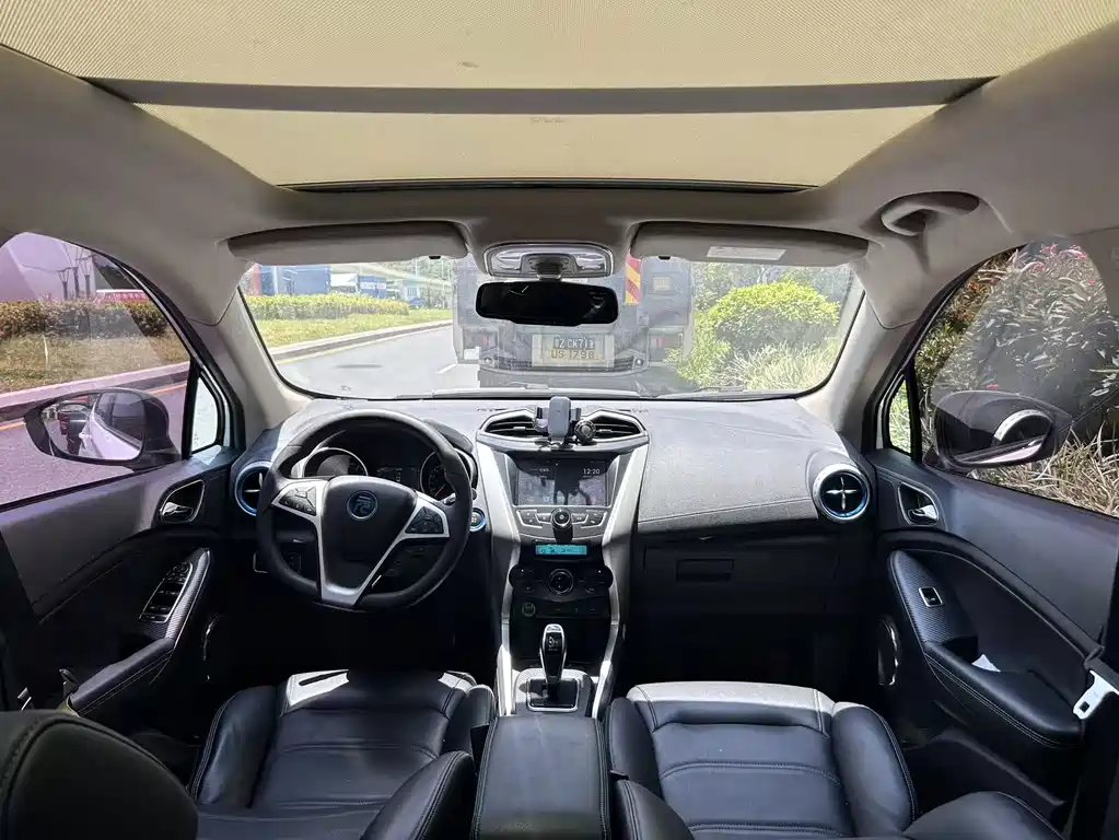 BYD Yuan EV — миниатюра 14