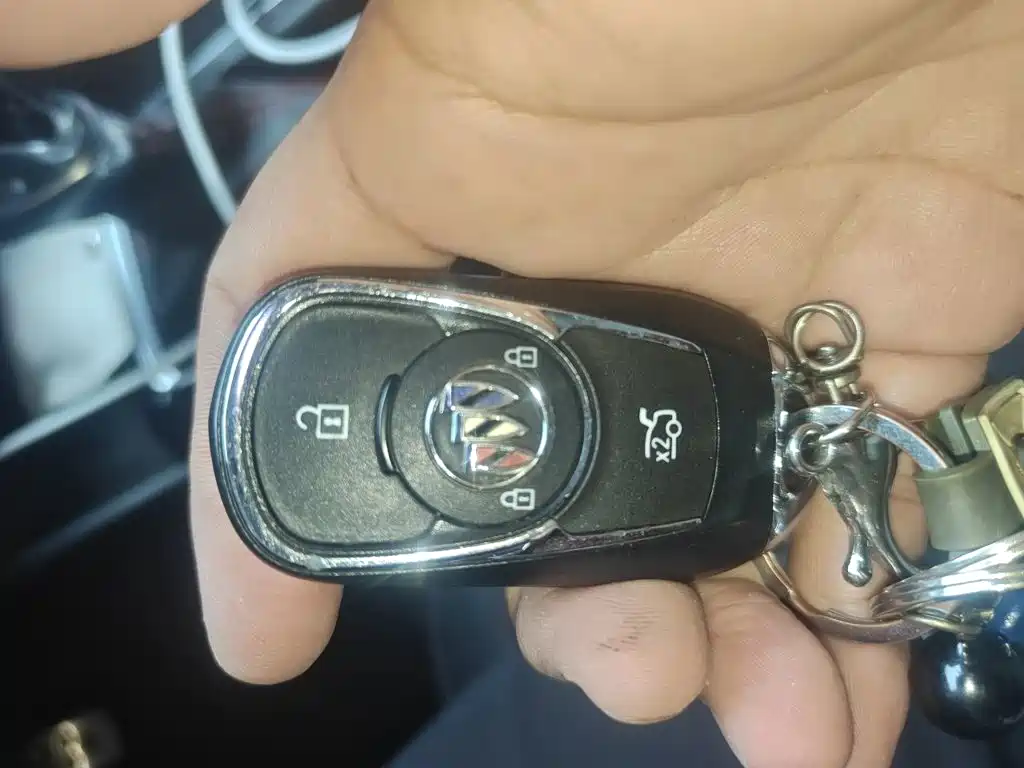 Buick Verano — миниатюра 12