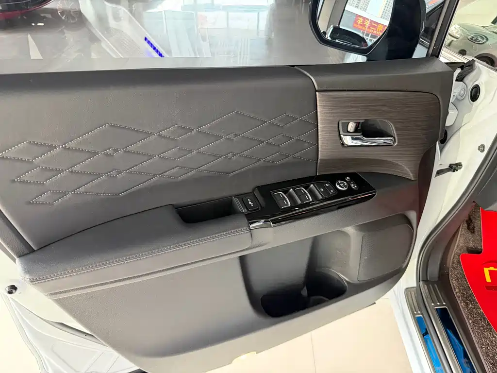 Honda Elysion — миниатюра 23
