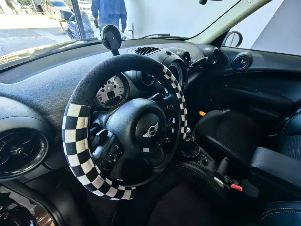 MINI Mini Countryman — миниатюра 9