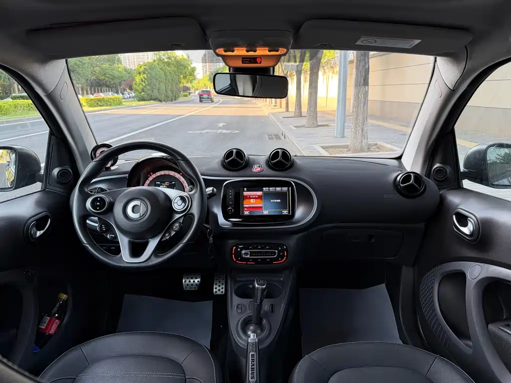 Smart fortwo 2017 0.9T 66 V