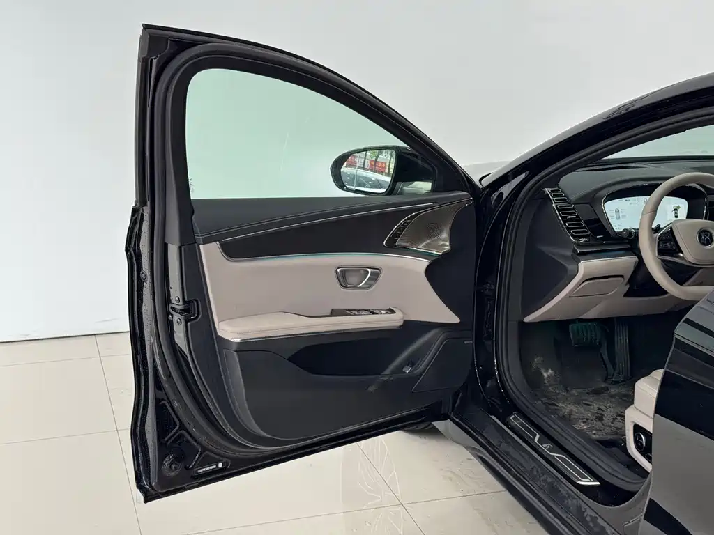 BYD Han — миниатюра 14