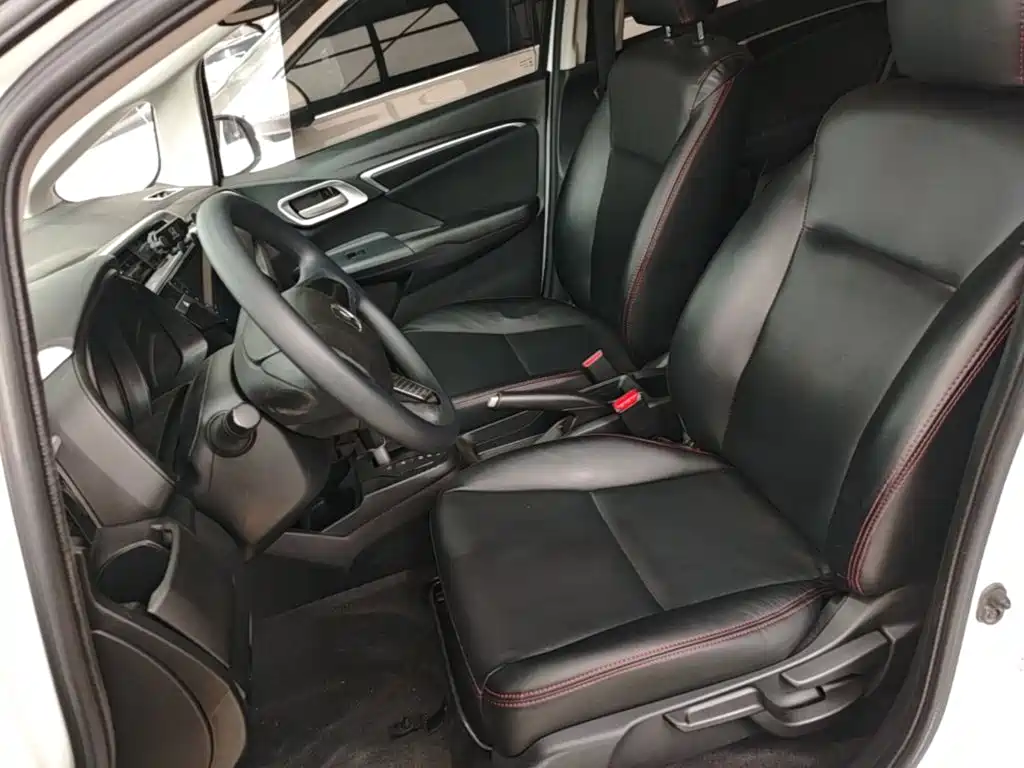 Honda Fit — миниатюра 15
