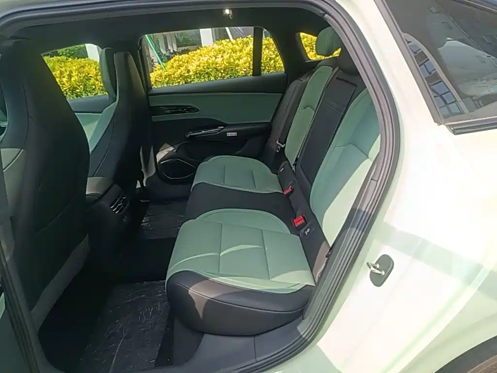 Hongqi Hongqi EH7 — миниатюра 17