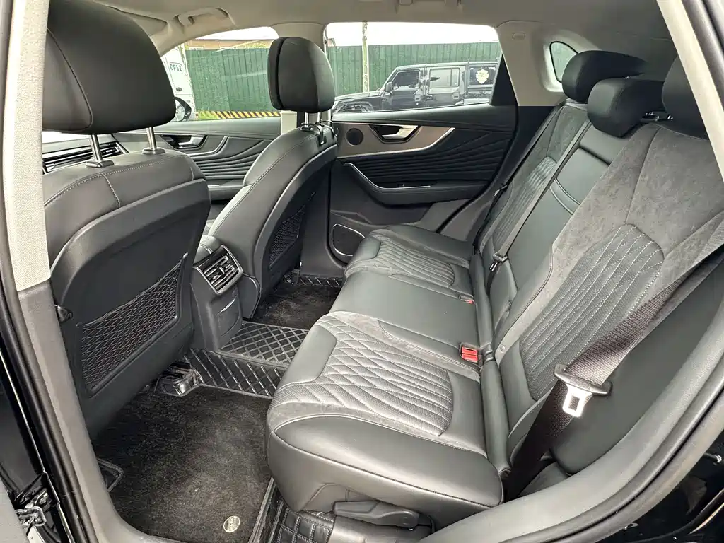 Hongqi Hongqi HS5 — миниатюра 12