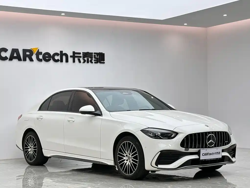 Mercedes-Benz C-Class — миниатюра 6