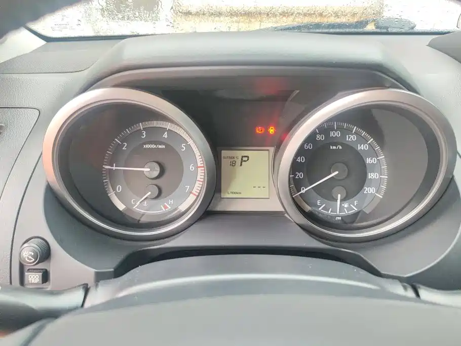 Toyota Prado — миниатюра 14
