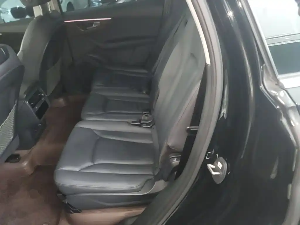 Audi Q7 — миниатюра 17