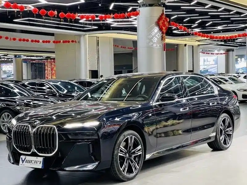 BMW 7 Series 2024