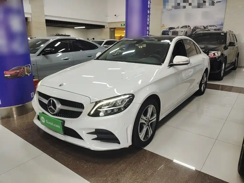 Mercedes-Benz C-Class — миниатюра 2