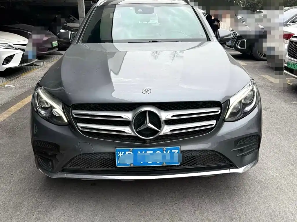 MERCEDES-BENZ GLC