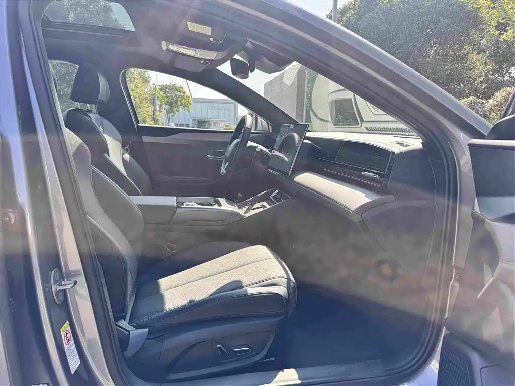 BYD Qin L — миниатюра 13