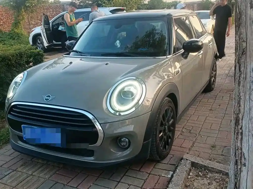 MINI