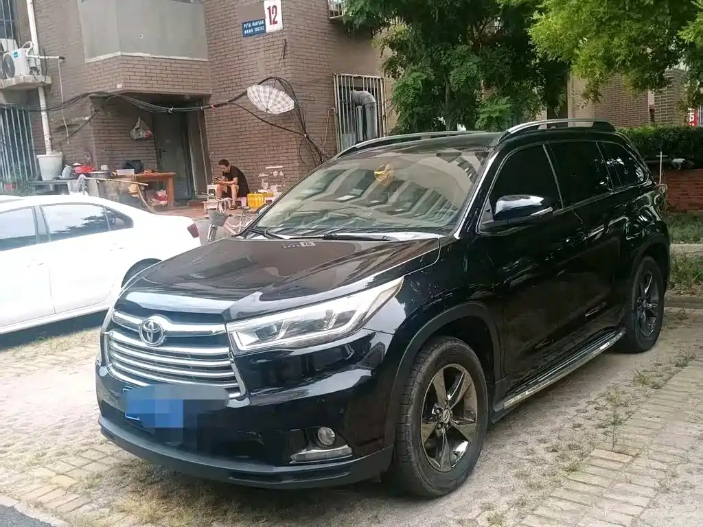 Toyota Highlander — миниатюра 3