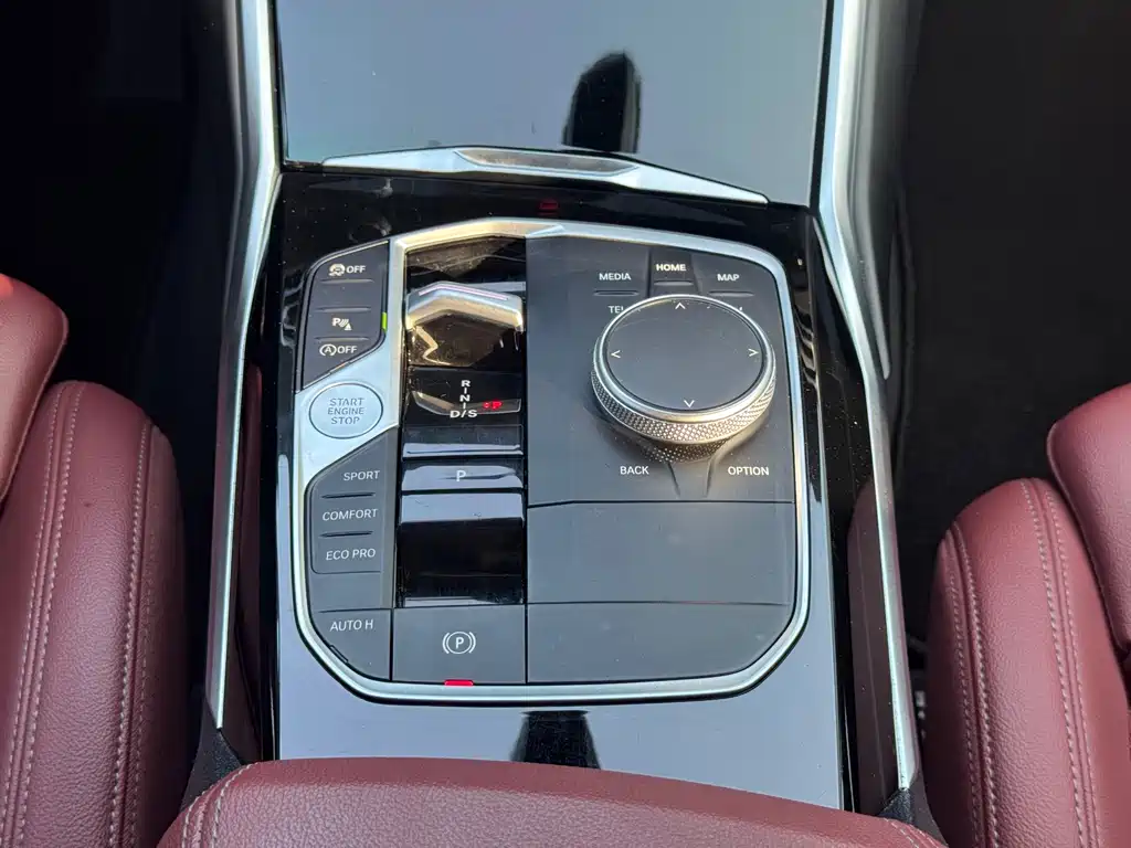 BMW 3 Series — миниатюра 12