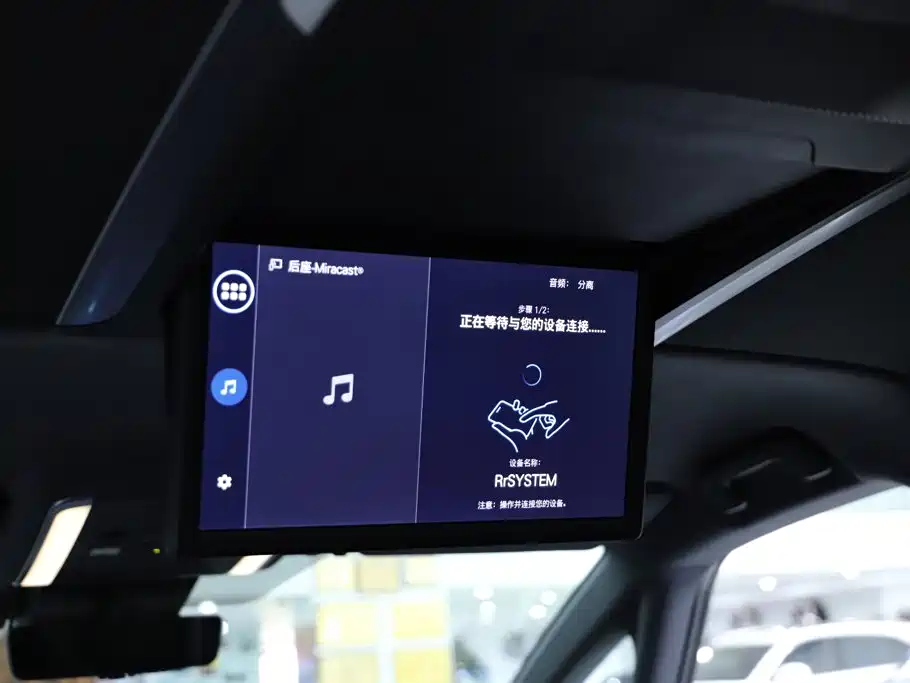 Toyota Alphard — миниатюра 17