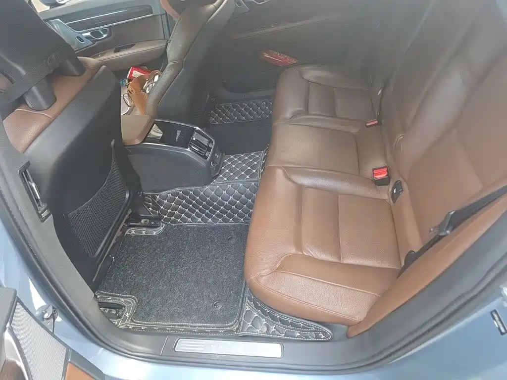 Volvo S90 — миниатюра 15