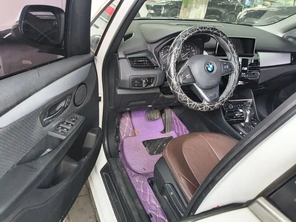 BMW 2 Series Active Tourer — миниатюра 17