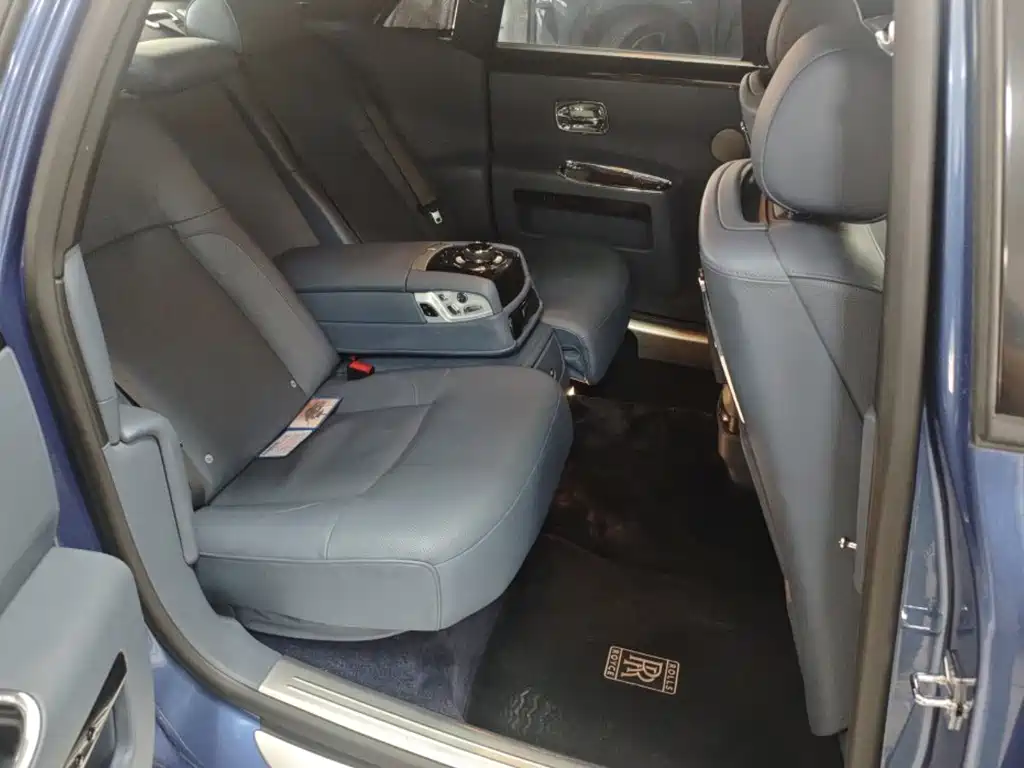 Rolls-Royce Ghost — миниатюра 5