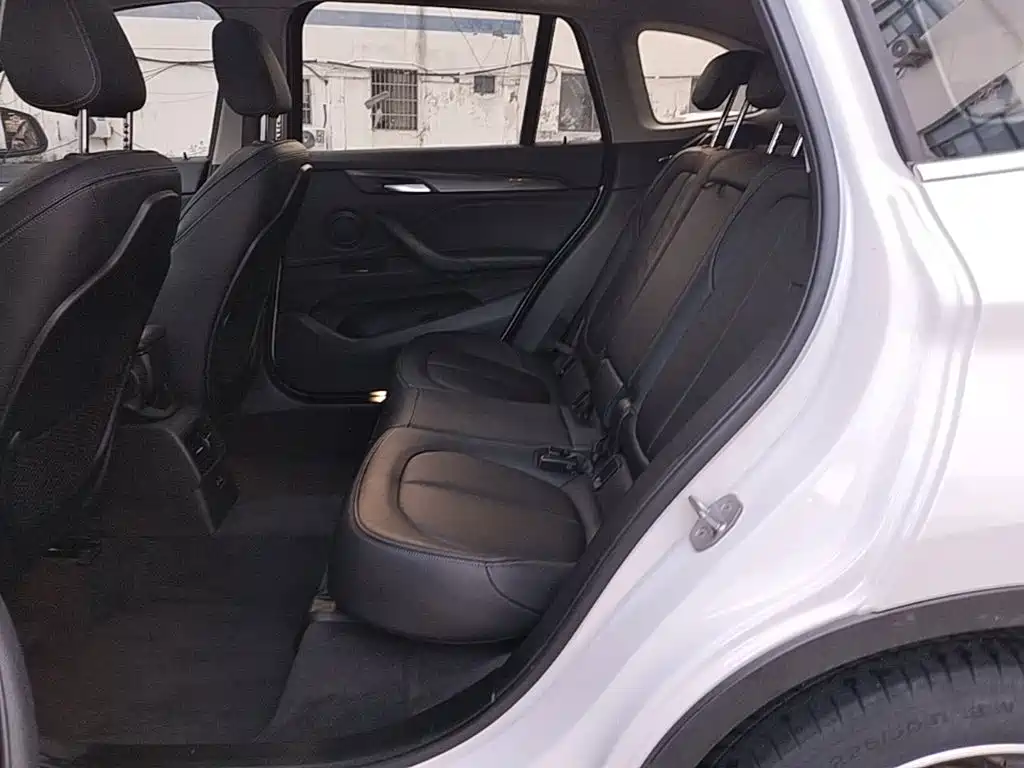 BMW X1 — миниатюра 17