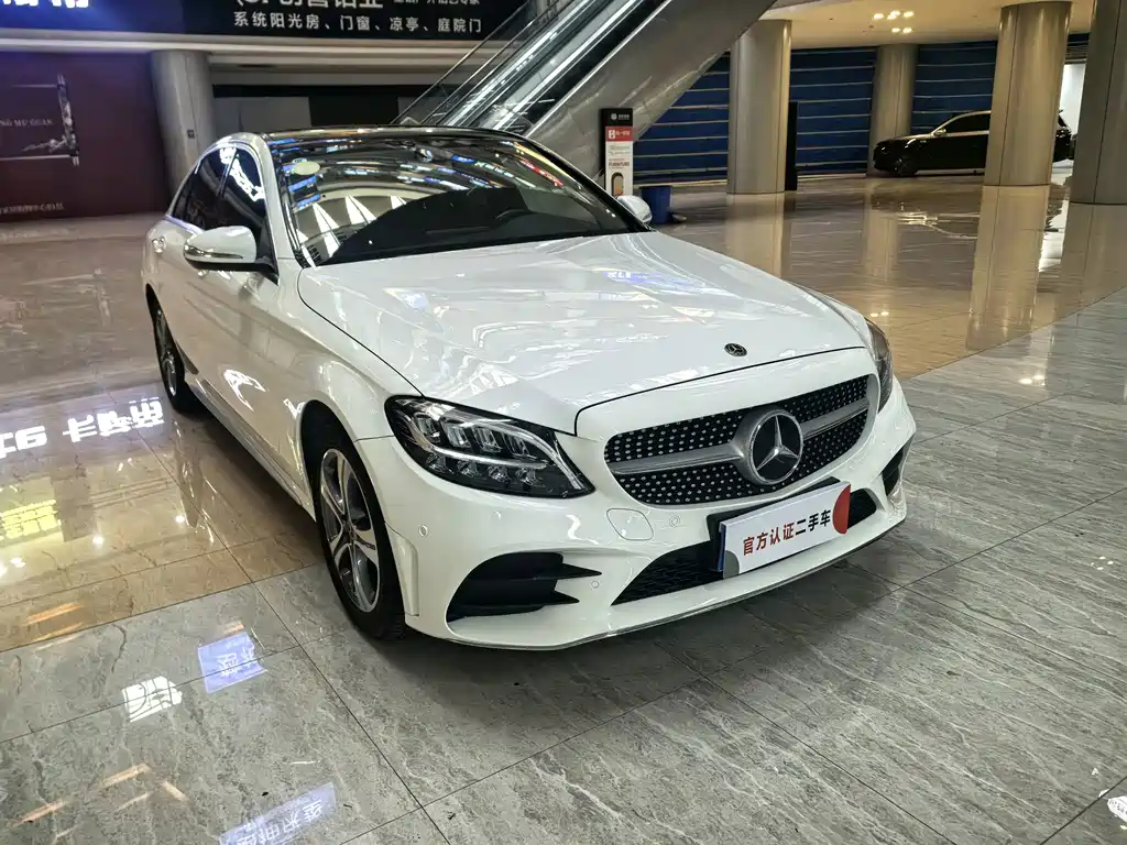 Mercedes-Benz C-Class — миниатюра 3