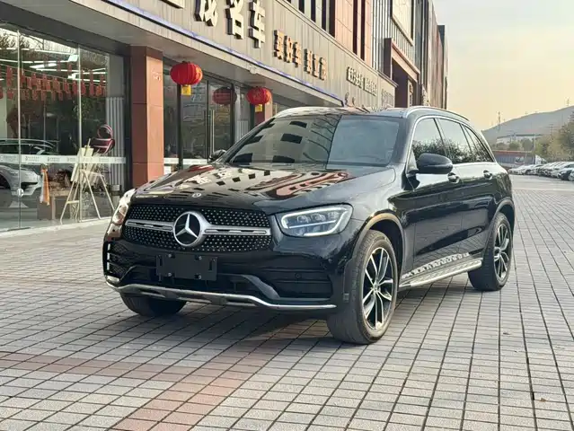 MERCEDES-BENZ GLC