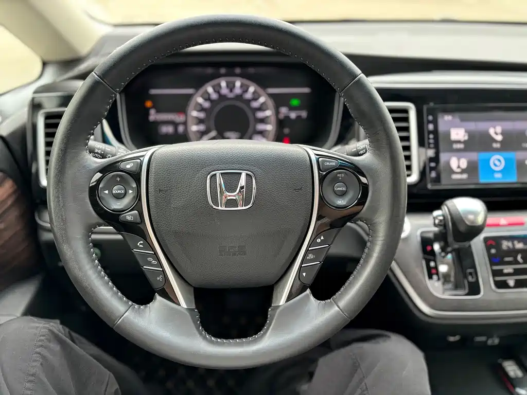 Honda Elysion — миниатюра 25