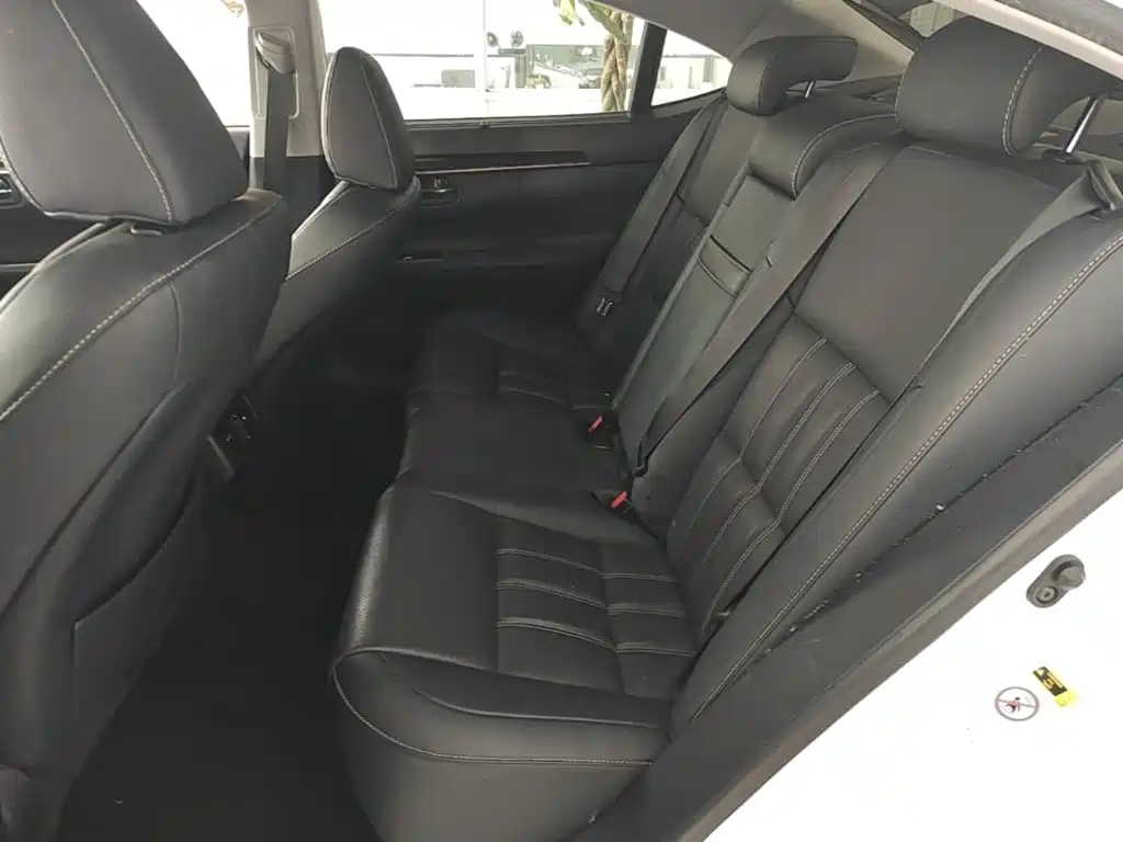 Lexus ES — миниатюра 17