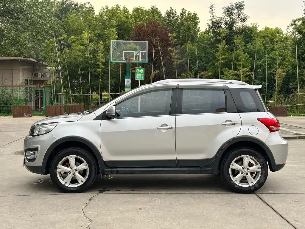 Great Wall M4 2012 1.5L MT Luxury