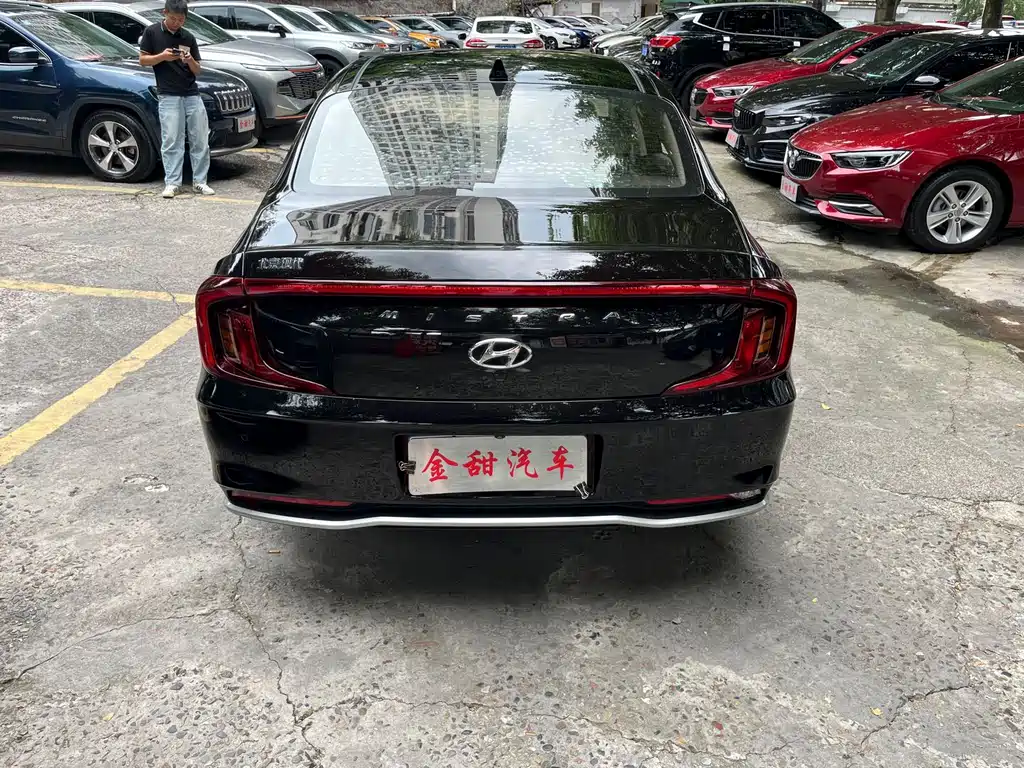 Hyundai Mistra — миниатюра 5
