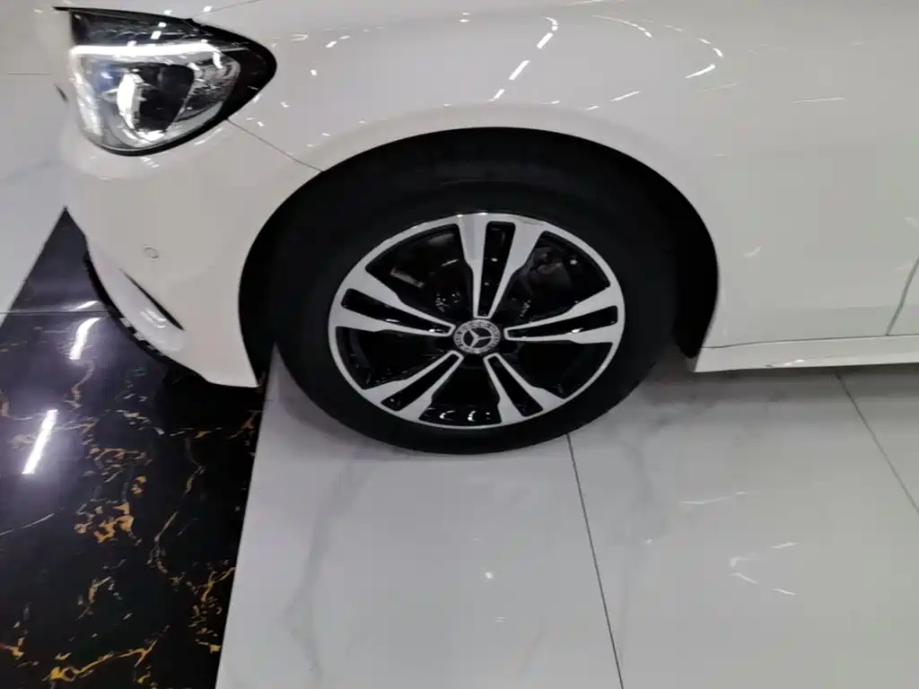 Mercedes-Benz C-Class — миниатюра 23