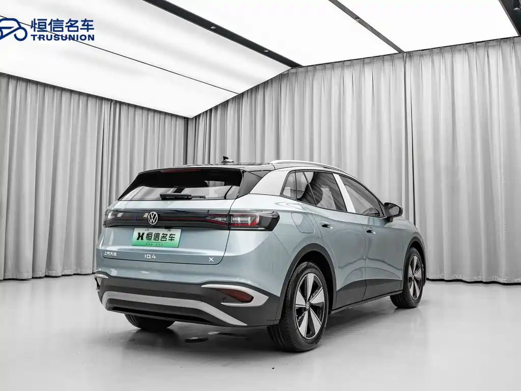 VOLKSWAGEN ID.4 X