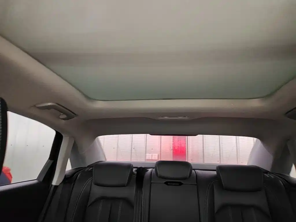 Audi A4L — миниатюра 18
