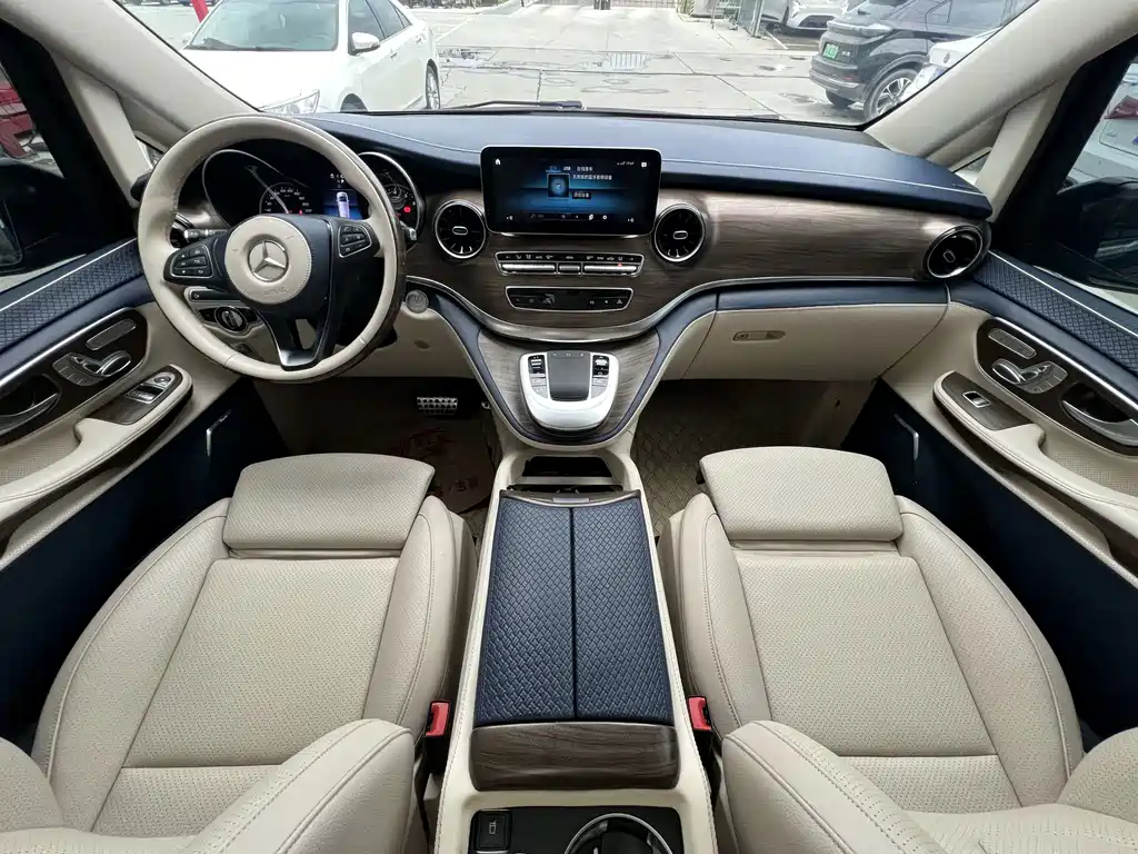 Mercedes-Benz V-Class — миниатюра 5