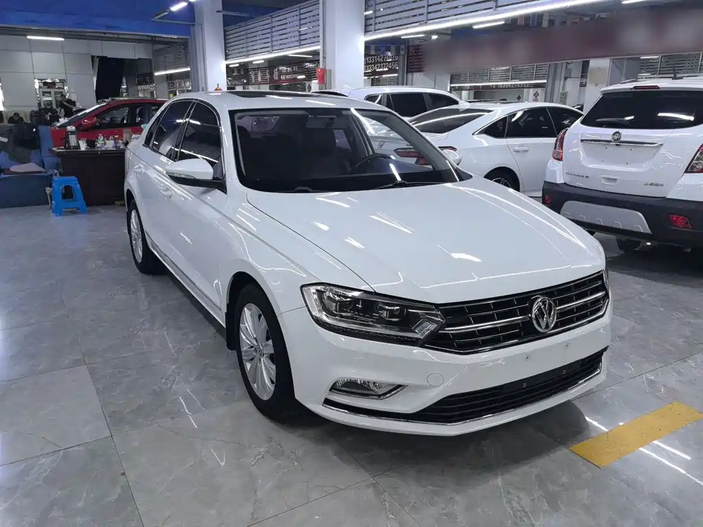 Volkswagen Bora — миниатюра 4
