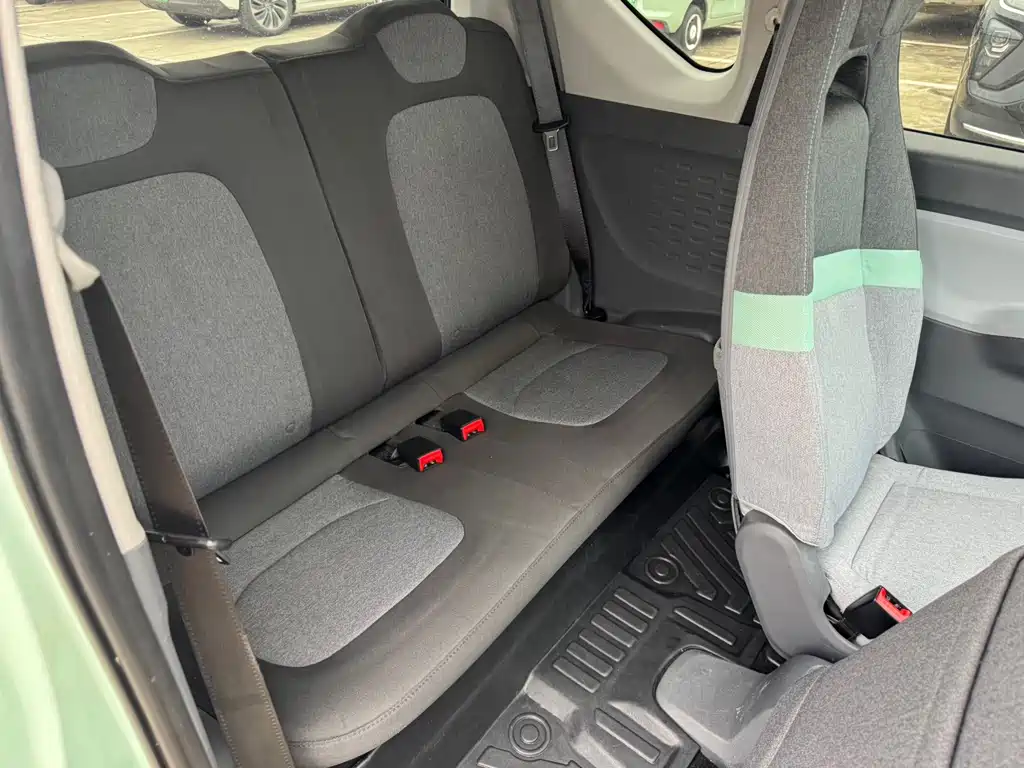 Wuling MINIEV — миниатюра 11