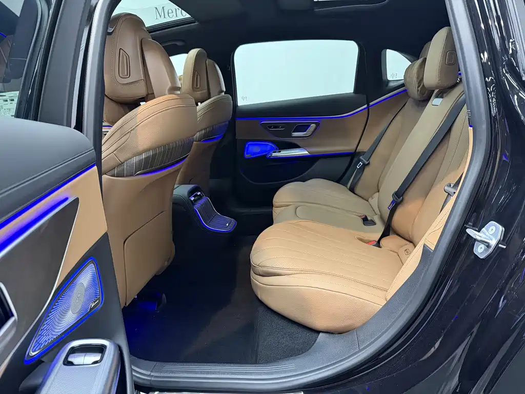 Mercedes-Benz E-Class New Energy — миниатюра 10