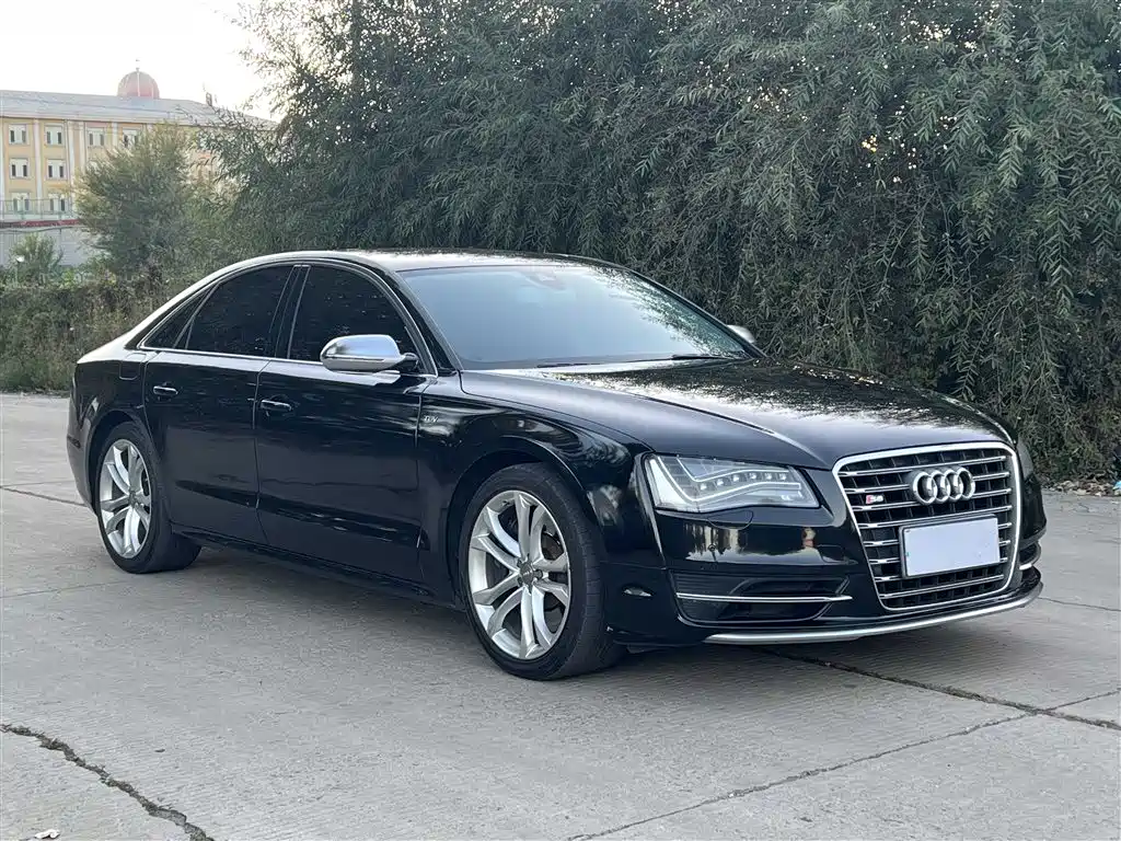 Audi S8 2013 S8 4.0TFSI quattro