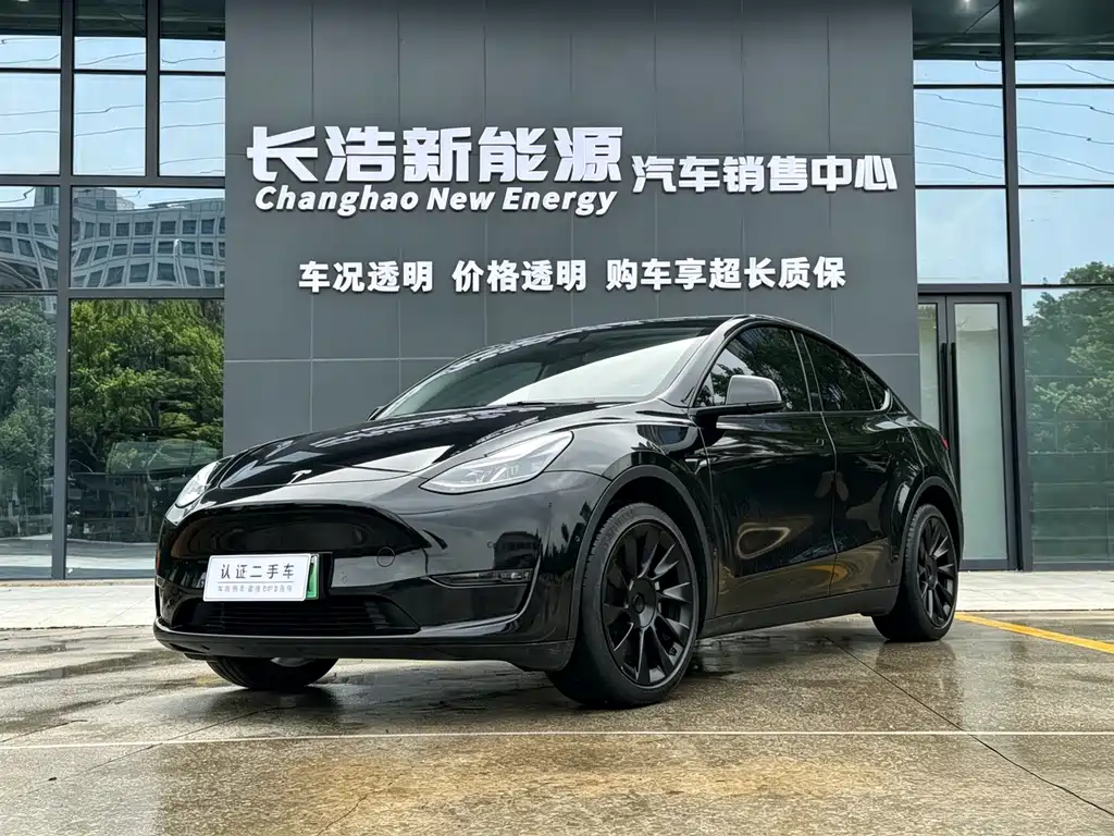 Tesla Model Y 2022